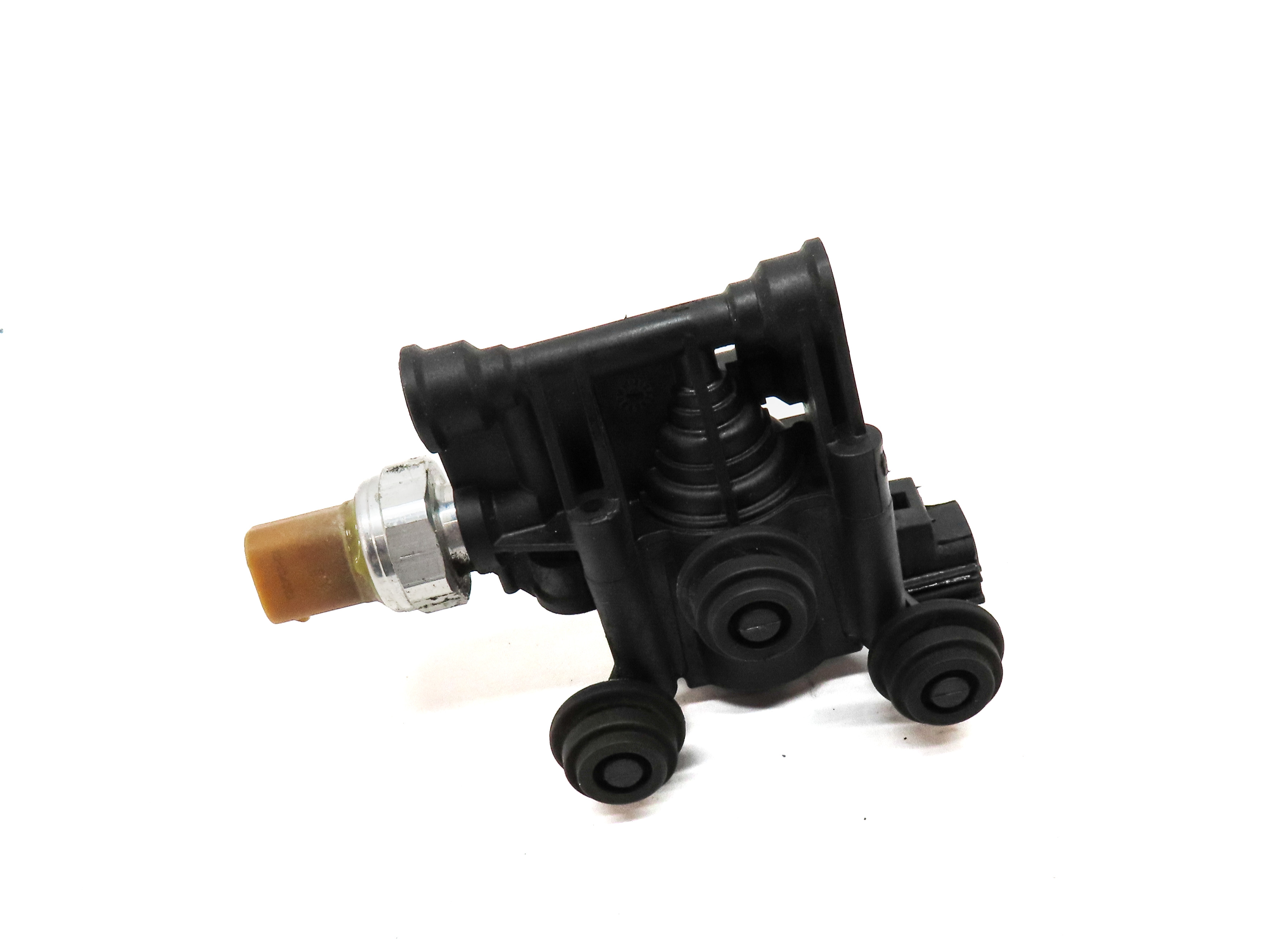 2012 LAND ROVER LR4 (L319) AIR SUSPENSION TRANSFER RELIEF VALVE BLOCK — exact item pictured
